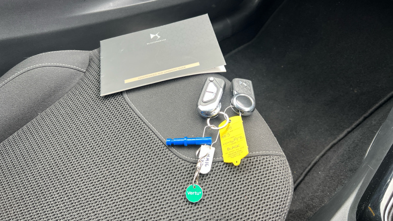 DS 3 1.2 PureTech 82 Chic 3dr Petrol Hatchback